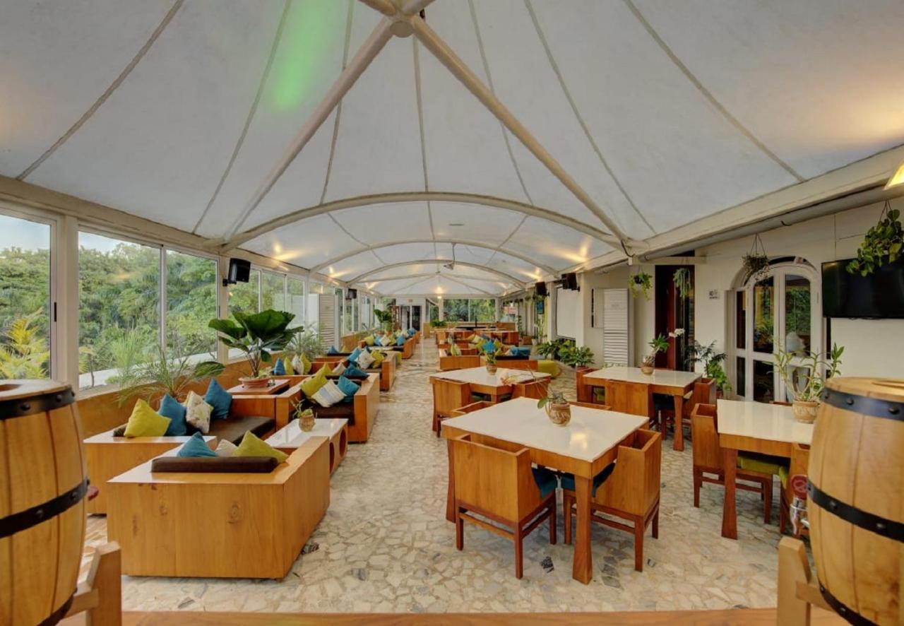 Khanvel Resort Silvassa Bagian luar foto