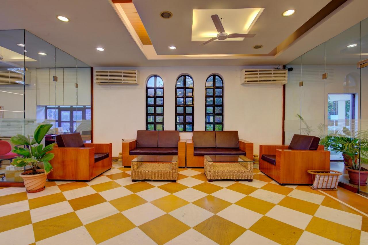 Khanvel Resort Silvassa Bagian luar foto